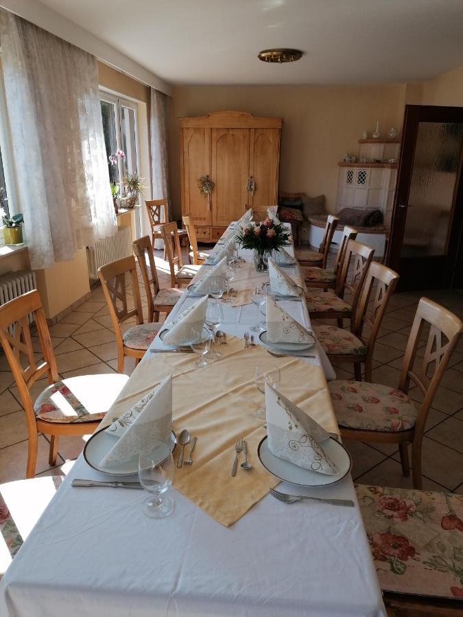 Wein Und Gastehaus Marlene Pohl Hotel Kinheim Ngoại thất bức ảnh