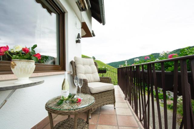 Wein Und Gastehaus Marlene Pohl Hotel Kinheim Ngoại thất bức ảnh
