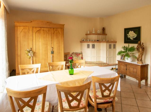 Wein Und Gastehaus Marlene Pohl Hotel Kinheim Ngoại thất bức ảnh