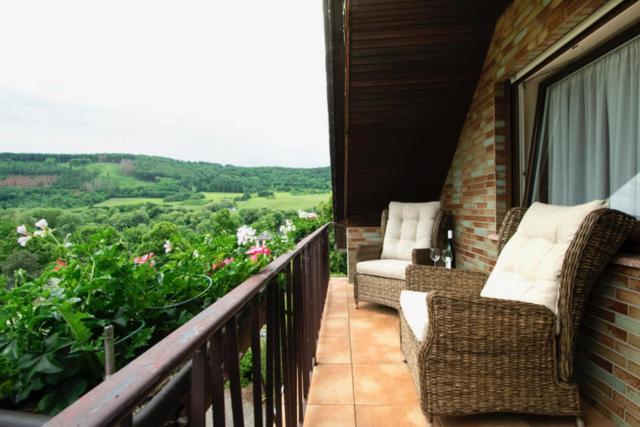 Wein Und Gastehaus Marlene Pohl Hotel Kinheim Ngoại thất bức ảnh